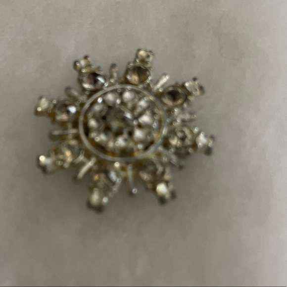 Jewelry - Vintage Pot metal‎ clear rhinestones